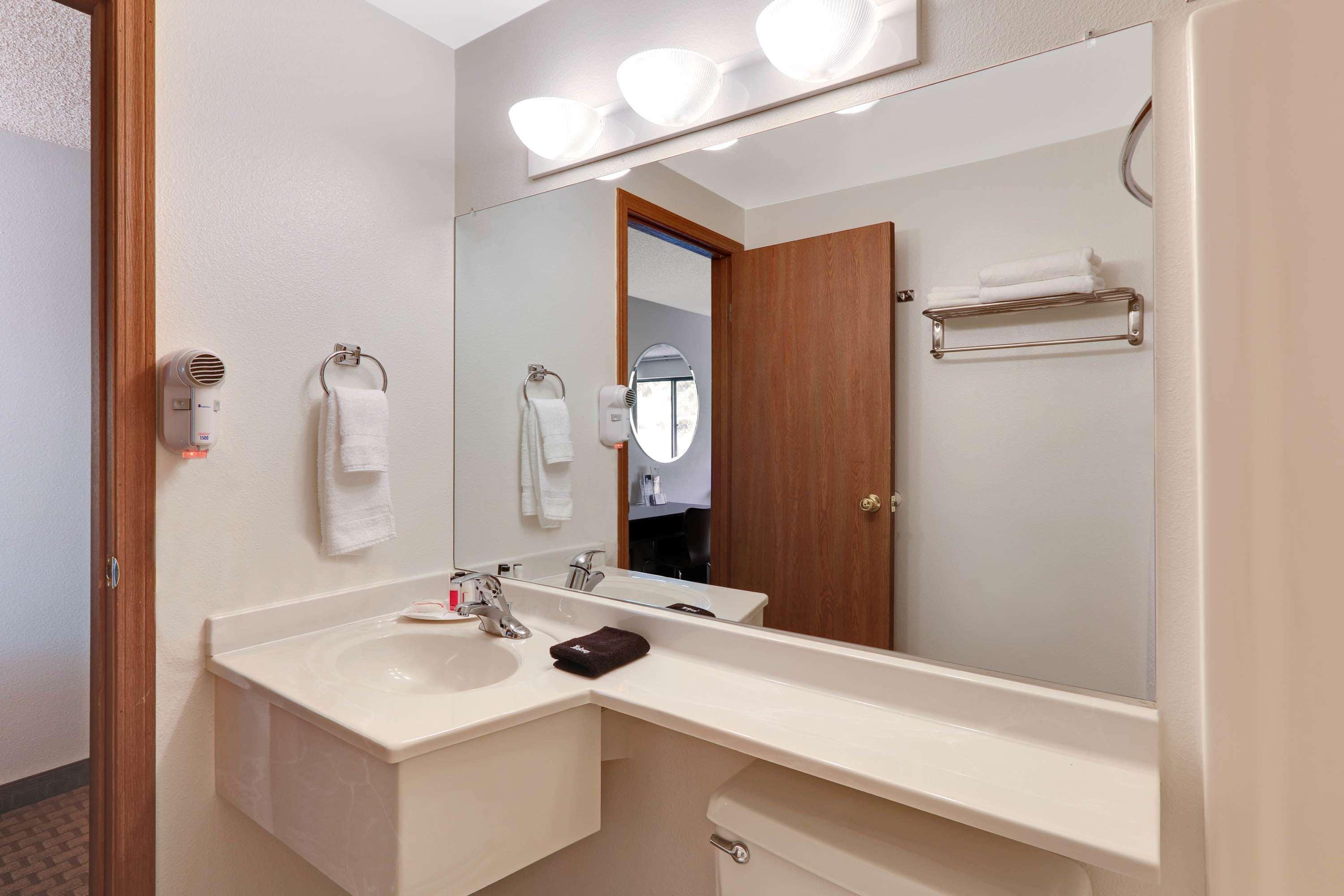 Super 8 By Wyndham 2*